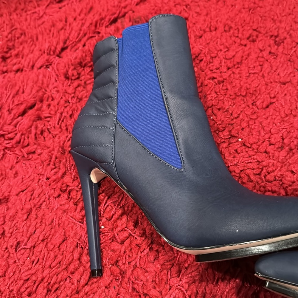 Blue leather booties - Picture 9 of 11